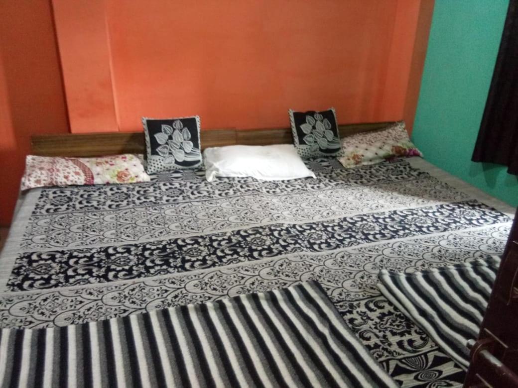 Maa Vaishno Guest House Βαρανάσι Εξωτερικό φωτογραφία
